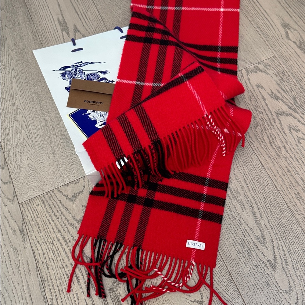 Burberry 2025 Red / Black Plaid Wool & Cashmere Scarf - Authentic w/ Receipt
